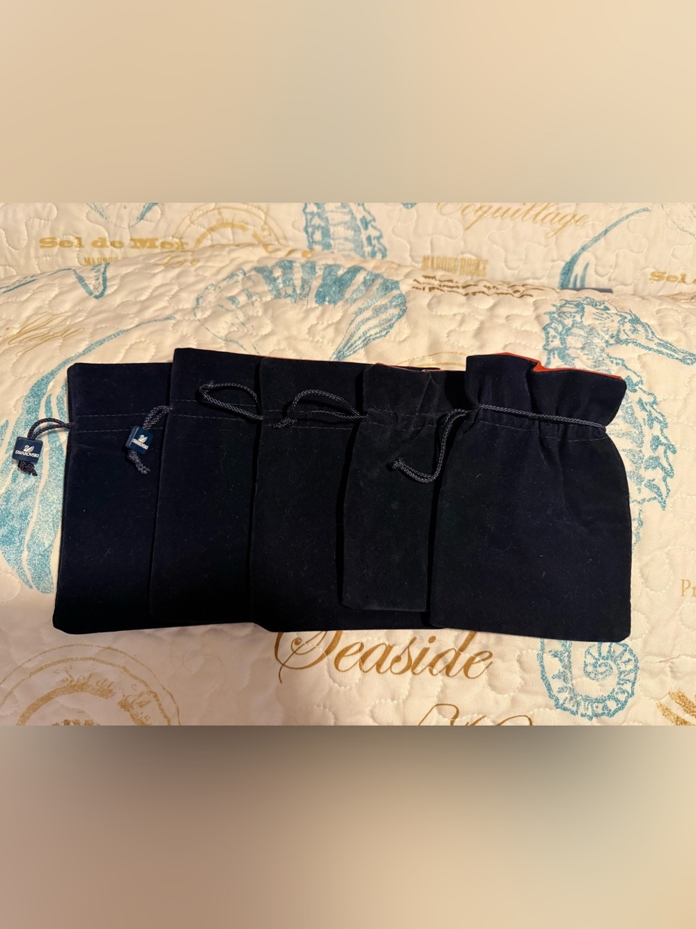 Swarovski Velvet Drawstring Pouches - Black (Set of 5)‎